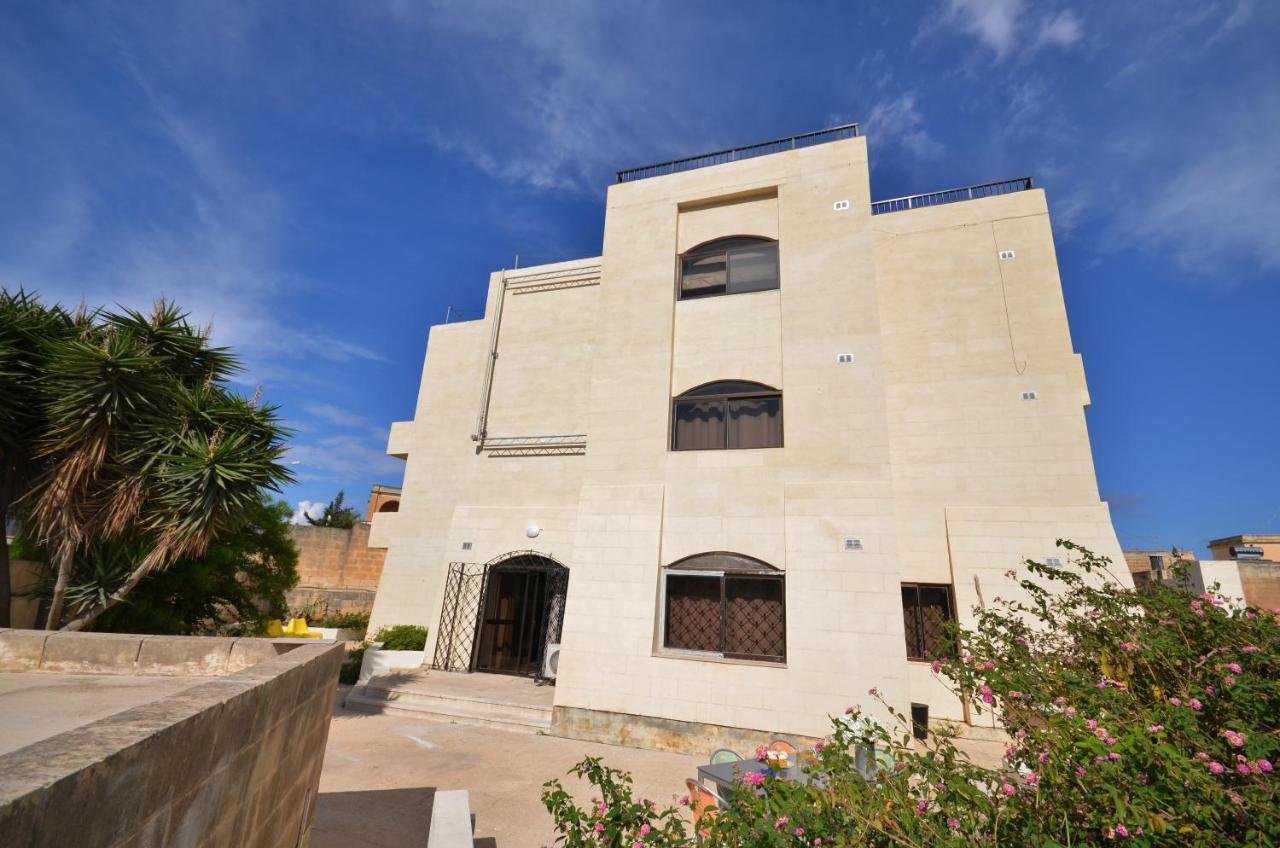 Ferienwohnung Light And Bright St Julians Central 1 San Ġiljan Exterior foto